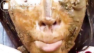 Japonesa comendo merda