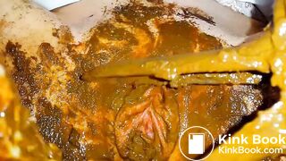 AC Stuffing Her Cunt With Shit