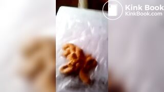 Girl Pooping - video 14