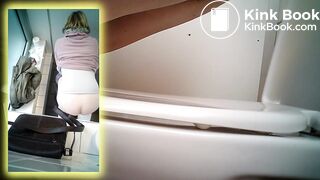 Hot blonde voyeur diarrhea dumping