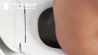 Sexy tanned chick toilet diarrhea farting