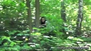 girl pooping outdoor