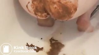 Cute Girl In Heels Shitting In The Bath