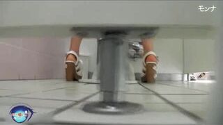 Asian toilet voyeur 2