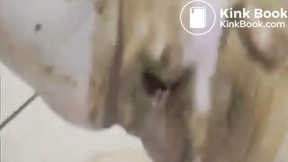 Girl poos on her own face 2