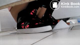 Girl poop - video 6