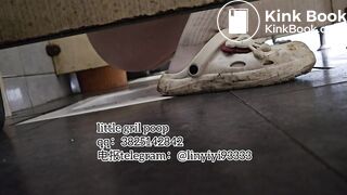 High-quality girls pooping in the toilet 10