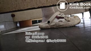 High-quality girls pooping in the toilet 10