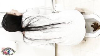 Japanese girls in the toilet (edited)