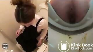A poor video of a Japanese housekeeper
