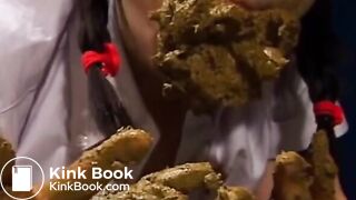 Japanese Scat Shitting and puking at the same time