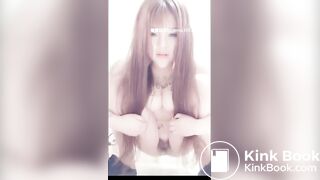 Chinese Girl Live Pooping