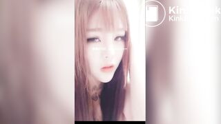 Chinese Girl Live Pooping