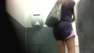 Hot US Hidden Pooping Cam