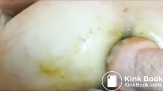 Wife gets pooped on and enjoys a fierce orgasm rubbing one out - video 7