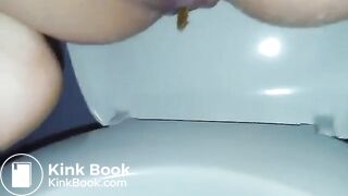 amateur girl shitting