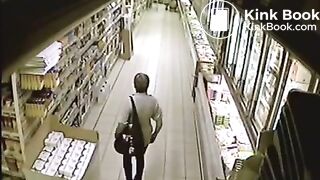 Woman pooping in public 3