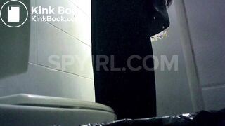 Korean girl pooping grunt