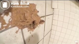 Japan girl does big diarrhea