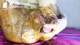 Fishnet pantyhose shitting and toying - video 2