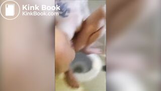 Toilets - American Tattoo Girl Pooping [2]