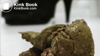 Toilets - Blonde American Teen Pooping Standing [2]