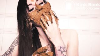 Diving Into My Beautiful Pile of Shit !!