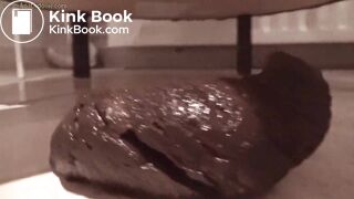 Beauty pooping - video 4