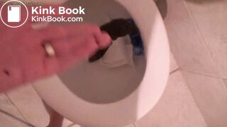 Beauty pooping - video 4