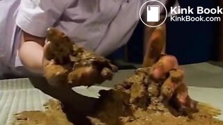 Anna Kuramoto shit & puke