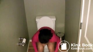 Sexy pooping - video 70