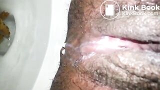Sexy pooping - video 56