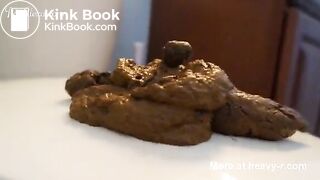 Sexy Girl pooping - video 6