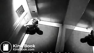 woman pooping in public 6