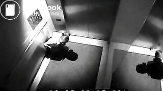 woman pooping in public 6