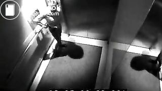 woman pooping in public 6