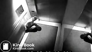 woman pooping in public 6