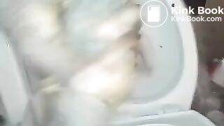 My girlfriend shitting on my big cock