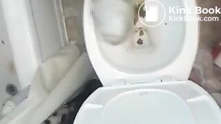 My girlfriend shitting on my big cock