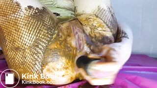 Fishnet pantyhose shitting and toying