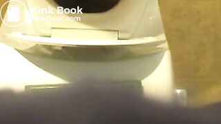 Sexy pooping - video 4