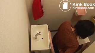 japanese girl pooping 3
