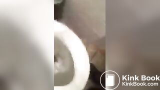 Ebony women dropping a turd