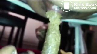 Black couple eating scat (short vid)