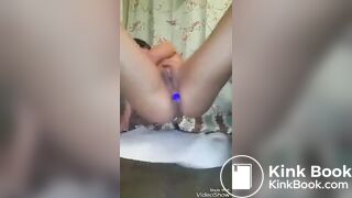 Gorgeous brunette - video 2