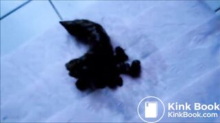 Girl gently shitting on TP (original content)