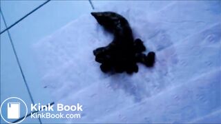 Girl gently shitting on TP (original content)