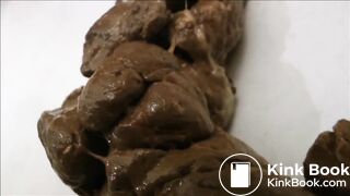 Toilets - Blonde American Teen Pooping Standing [1]