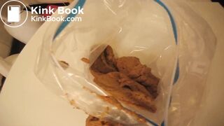 Toilets - Cute American Girl Pooping [2]