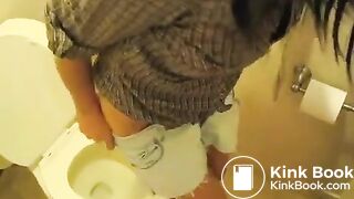 Sexy tanned chick toilet poop - video 4
